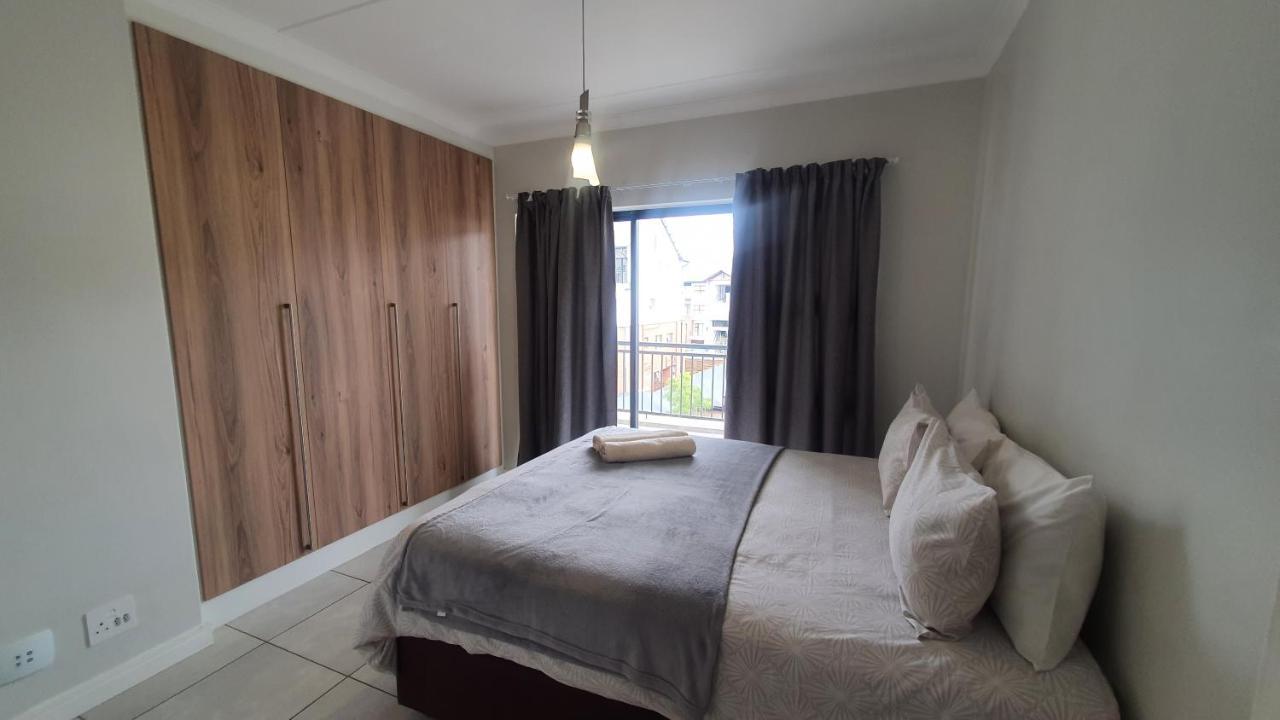 The Blyde Crystal Lagoon One Bedroom Apartment Pretoria-Noord Extérieur photo